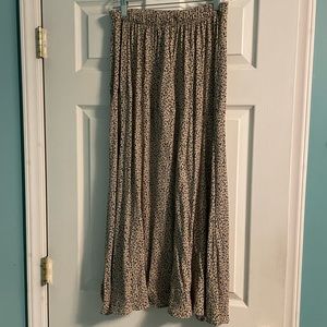 American Eagle Leopard Midi Skirt - Medium
